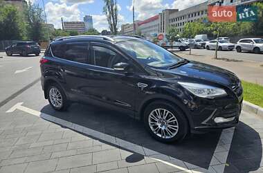 Внедорожник / Кроссовер Ford Kuga 2013 в 