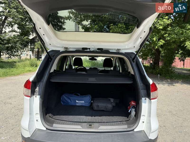 Внедорожник / Кроссовер Ford Kuga 2015 в Киеве