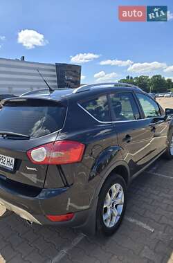 Внедорожник / Кроссовер Ford Kuga 2011 в 