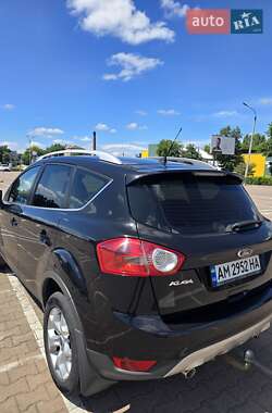 Внедорожник / Кроссовер Ford Kuga 2011 в 