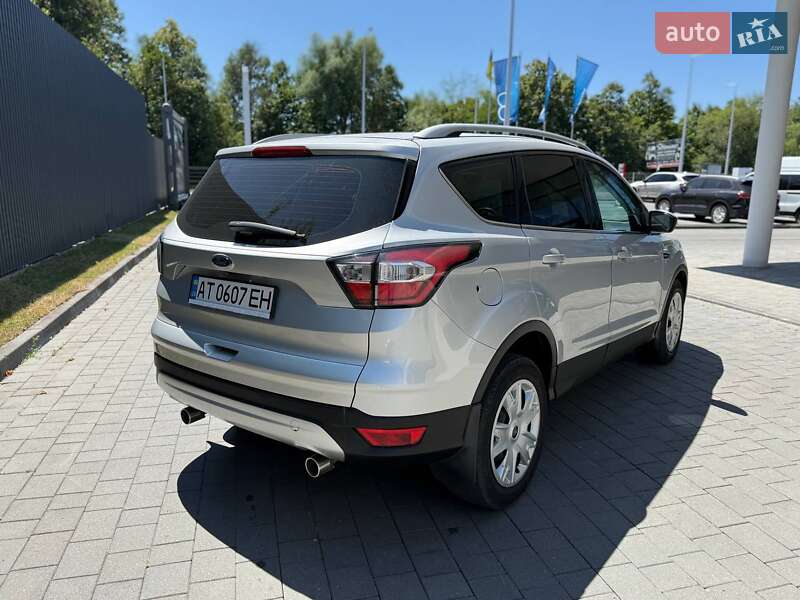 Внедорожник / Кроссовер Ford Kuga 2019 в Ивано-Франковске