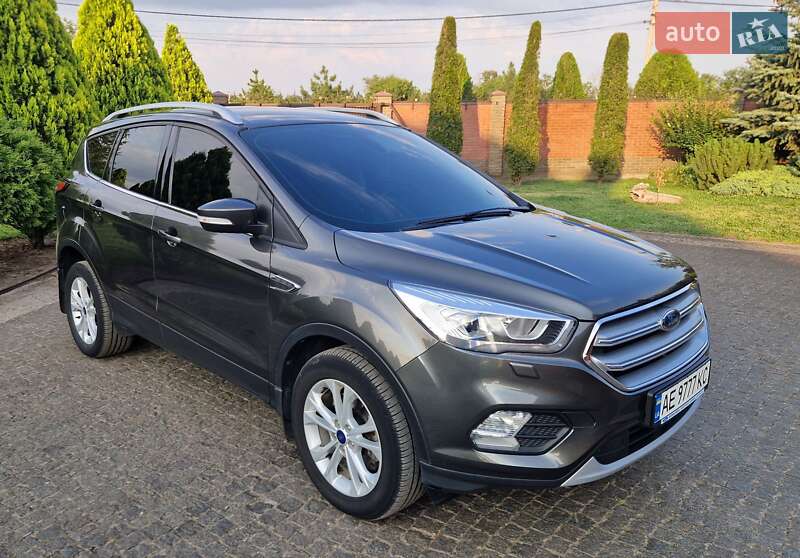 Внедорожник / Кроссовер Ford Kuga 2019 в Петриковке