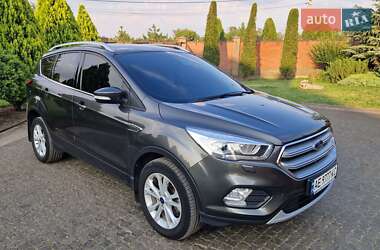 Внедорожник / Кроссовер Ford Kuga 2019 в 