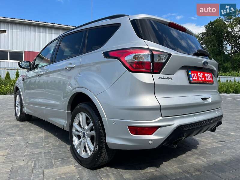 Внедорожник / Кроссовер Ford Kuga 2019 в Луцке
