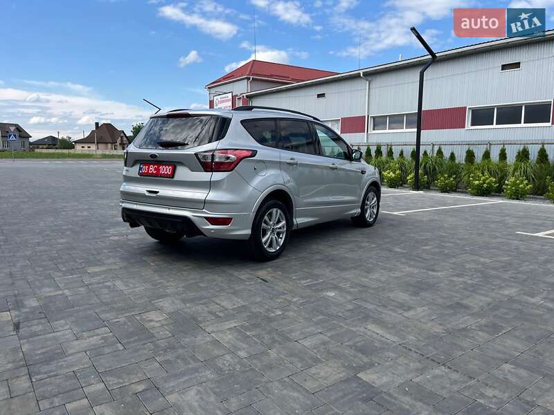 Внедорожник / Кроссовер Ford Kuga 2019 в Луцке