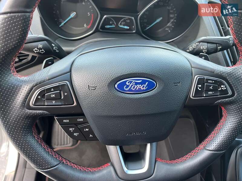 Внедорожник / Кроссовер Ford Kuga 2019 в Луцке
