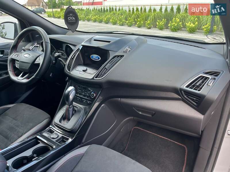 Внедорожник / Кроссовер Ford Kuga 2019 в Луцке