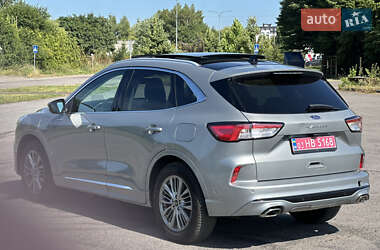 Внедорожник / Кроссовер Ford Kuga 2021 в 