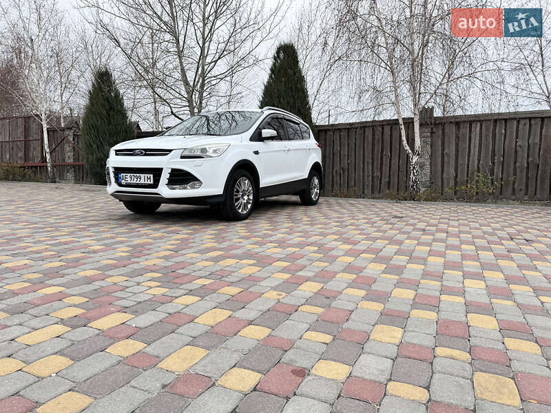 Внедорожник / Кроссовер Ford Kuga 2013 в Павлограде