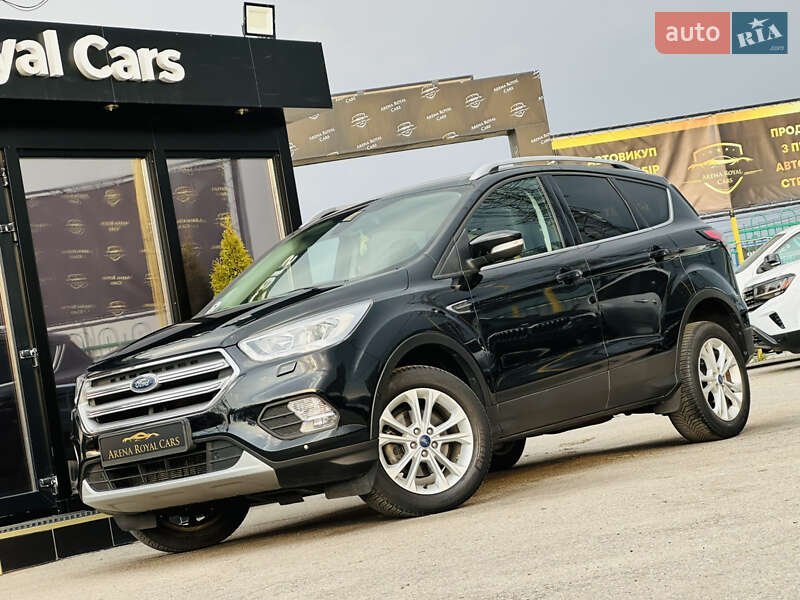 Внедорожник / Кроссовер Ford Kuga 2018 в 
