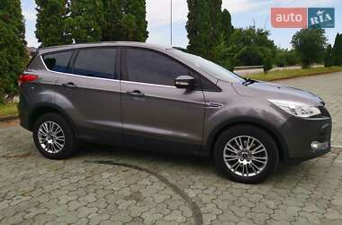 Внедорожник / Кроссовер Ford Kuga 2014 в 