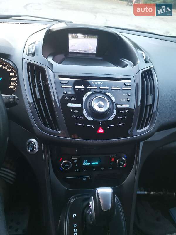 Внедорожник / Кроссовер Ford Kuga 2014 в Дубно