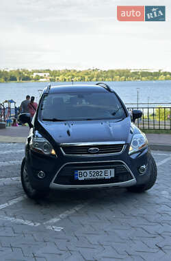 Позашляховик / Кросовер Ford Kuga 2011 в 