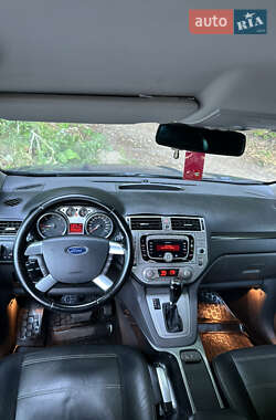 Позашляховик / Кросовер Ford Kuga 2011 в 