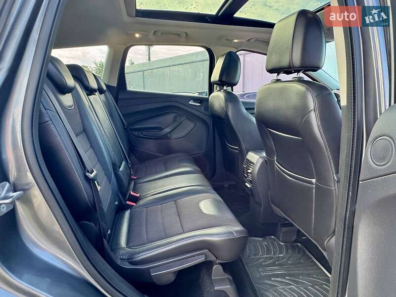 Позашляховик / Кросовер Ford Kuga 2013 в Львові