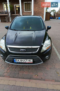 Внедорожник / Кроссовер Ford Kuga 2012 в 