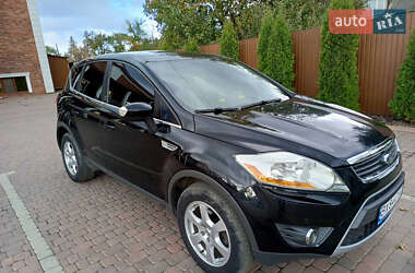 Внедорожник / Кроссовер Ford Kuga 2012 в 