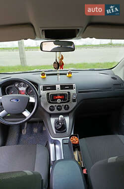 Внедорожник / Кроссовер Ford Kuga 2012 в 