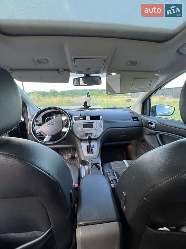 Позашляховик / Кросовер Ford Kuga 2010 в Буштино