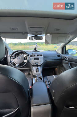 Внедорожник / Кроссовер Ford Kuga 2010 в 
