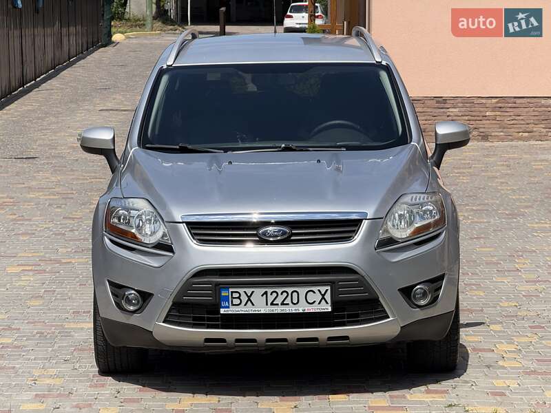 Внедорожник / Кроссовер Ford Kuga 2012 в Каменец-Подольском