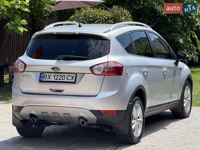 Внедорожник / Кроссовер Ford Kuga 2012 в Каменец-Подольском