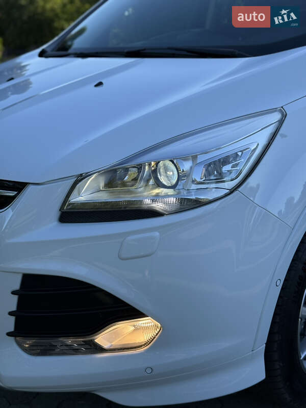 Внедорожник / Кроссовер Ford Kuga 2015 в Дубно