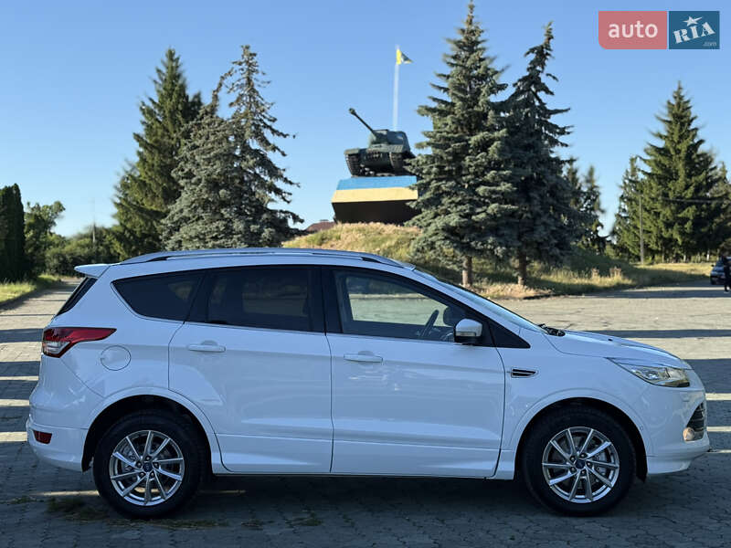 Внедорожник / Кроссовер Ford Kuga 2015 в Дубно