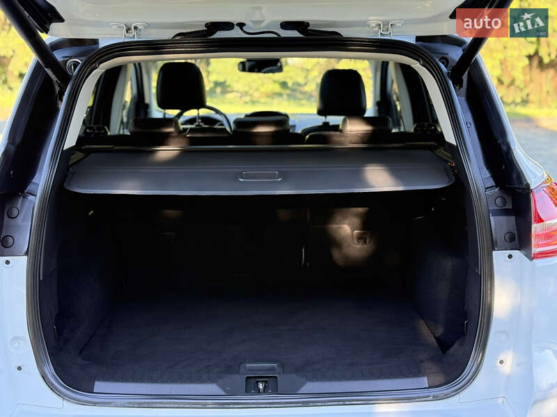 Внедорожник / Кроссовер Ford Kuga 2015 в Дубно
