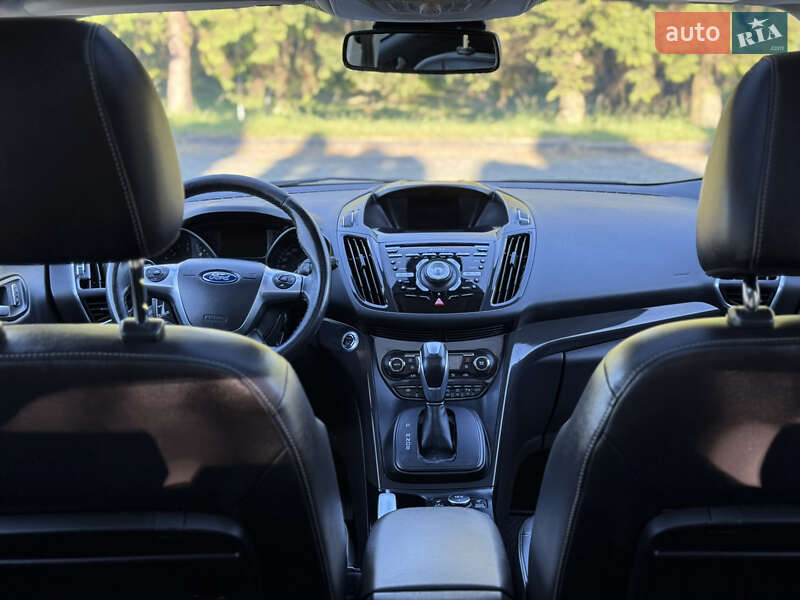 Внедорожник / Кроссовер Ford Kuga 2015 в Дубно