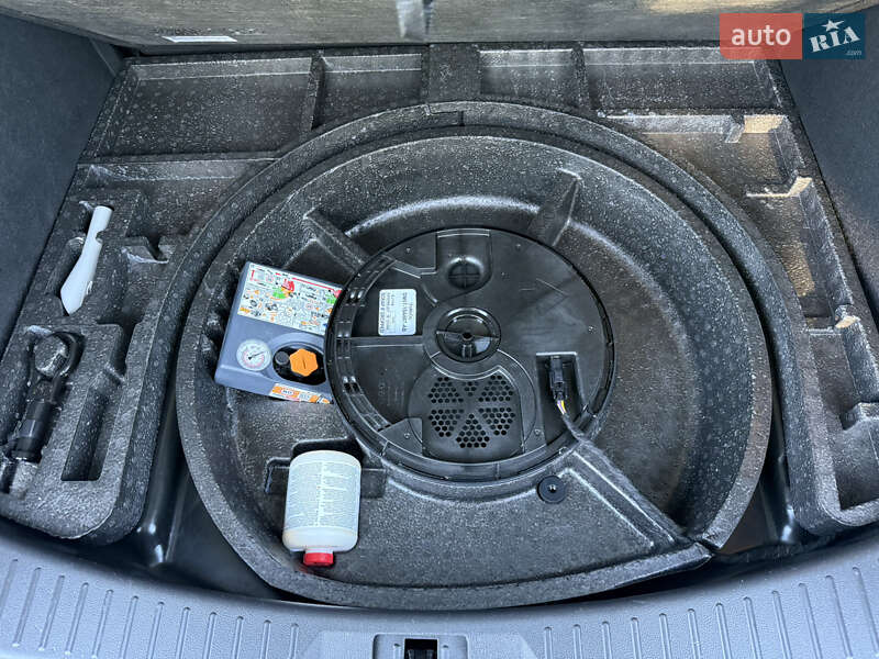 Внедорожник / Кроссовер Ford Kuga 2015 в Дубно