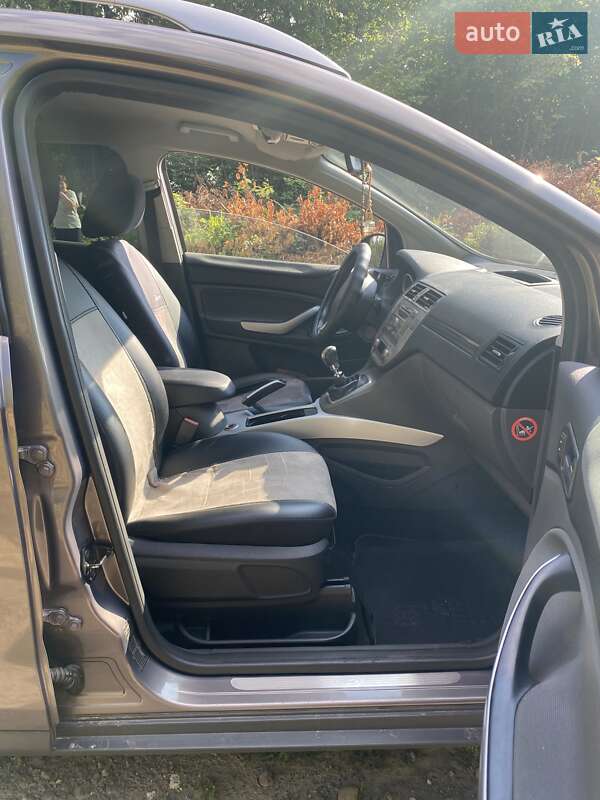 Внедорожник / Кроссовер Ford Kuga 2012 в Львове