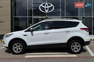 Внедорожник / Кроссовер Ford Kuga 2016 в 