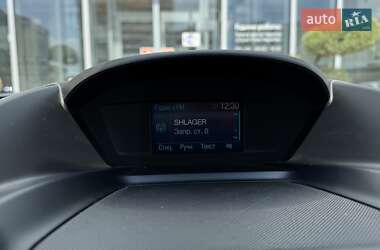 Внедорожник / Кроссовер Ford Kuga 2016 в 