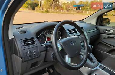 Внедорожник / Кроссовер Ford Kuga 2010 в 