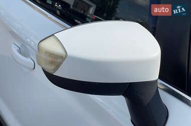 Внедорожник / Кроссовер Ford Kuga 2012 в 