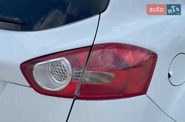 Внедорожник / Кроссовер Ford Kuga 2012 в 