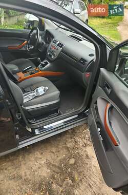 Внедорожник / Кроссовер Ford Kuga 2008 в 