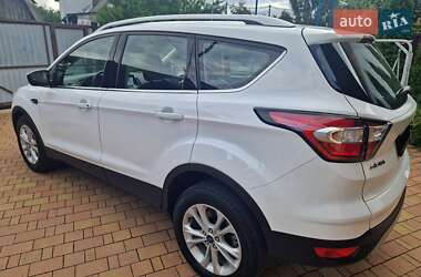 Внедорожник / Кроссовер Ford Kuga 2019 в 