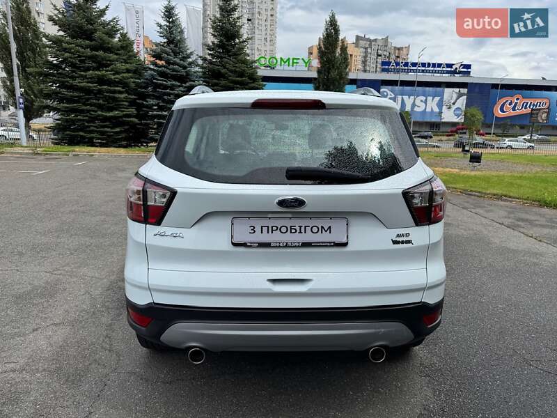 Позашляховик / Кросовер Ford Kuga 2019 в Києві