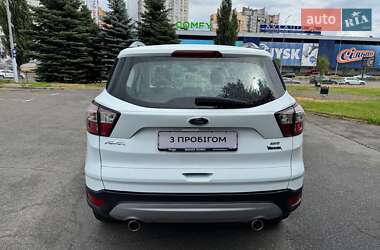 Внедорожник / Кроссовер Ford Kuga 2019 в 