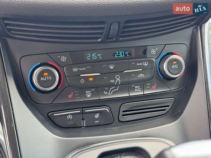 Позашляховик / Кросовер Ford Kuga 2019 в Києві