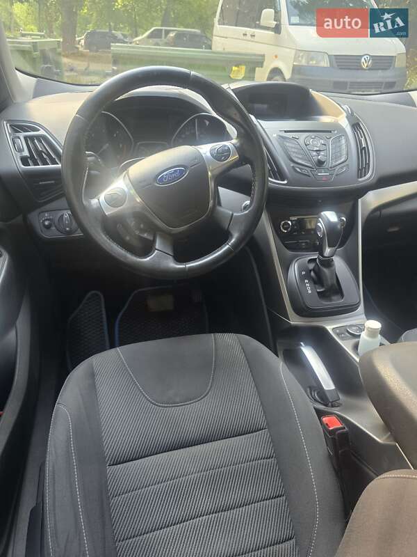 Внедорожник / Кроссовер Ford Kuga 2014 в Днепре