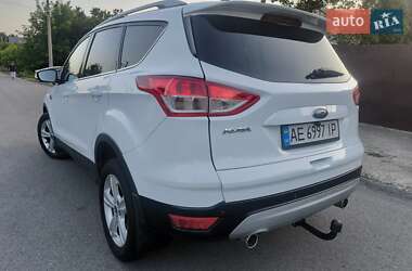 Внедорожник / Кроссовер Ford Kuga 2013 в 