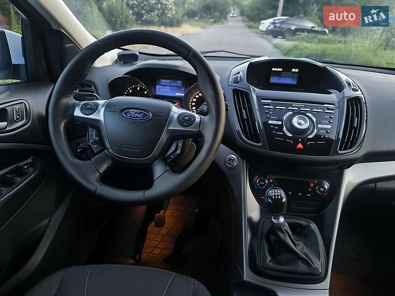 Внедорожник / Кроссовер Ford Kuga 2013 в Днепре