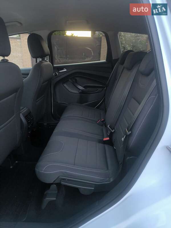 Внедорожник / Кроссовер Ford Kuga 2013 в Днепре