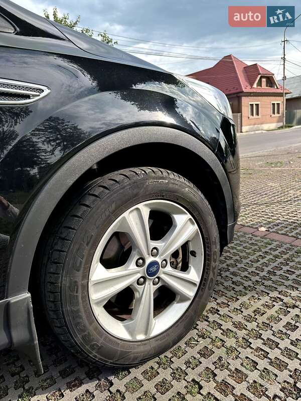 Внедорожник / Кроссовер Ford Kuga 2014 в Мукачево