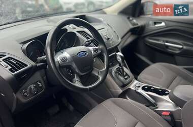 Внедорожник / Кроссовер Ford Kuga 2013 в 