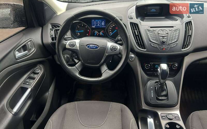 Внедорожник / Кроссовер Ford Kuga 2013 в Ивано-Франковске