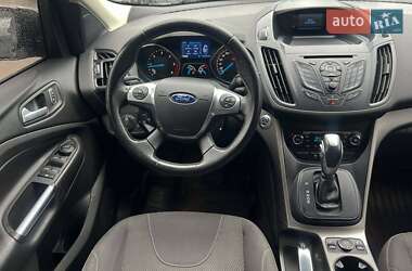 Внедорожник / Кроссовер Ford Kuga 2013 в 
